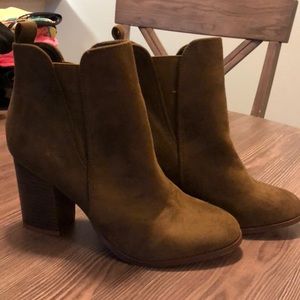 Ankle boots